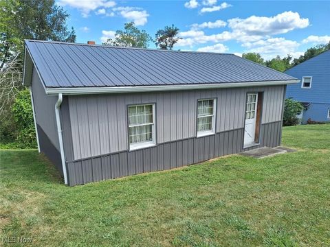 Homes For Sale - Hilltop Avenue<br/> Bellaire, OH 43906