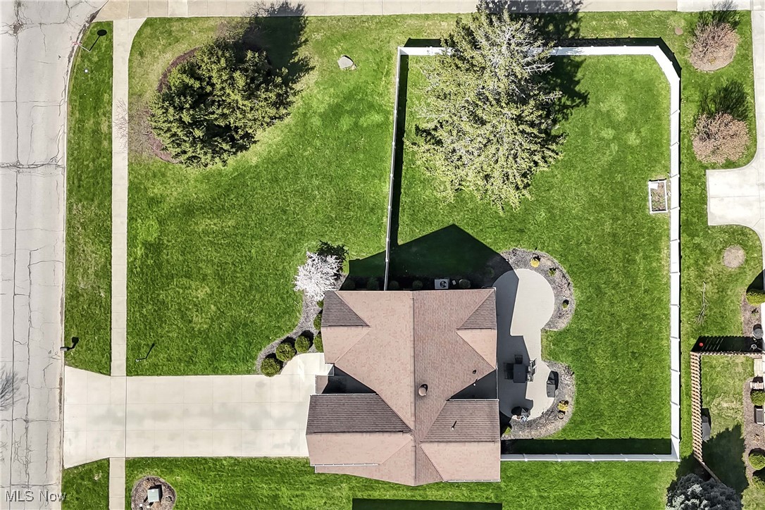 17135 Misty Lake Drive, Strongsville, Ohio image 42