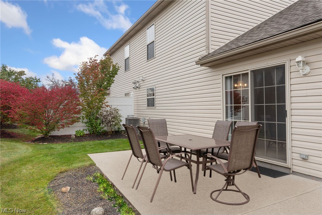 Creekside/Pleasant Lakes Condo - Residential