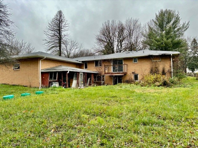 6716 Stewart Sharon Road, Brookfield, Ohio image 9