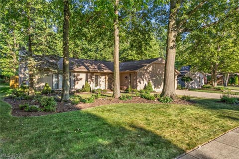 Homes For Sale - 9249 Barton Drive<br/> Strongsville, OH 44149