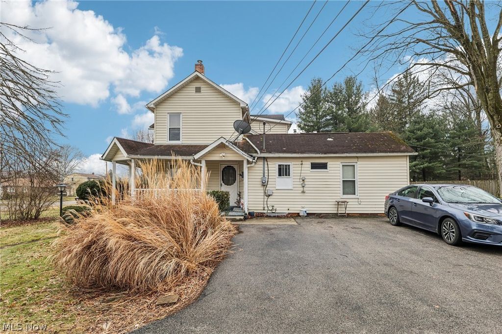 Photo of 5810 West Boulevard Blvd, Boardman, OH 44512 (MLS # 5191240)