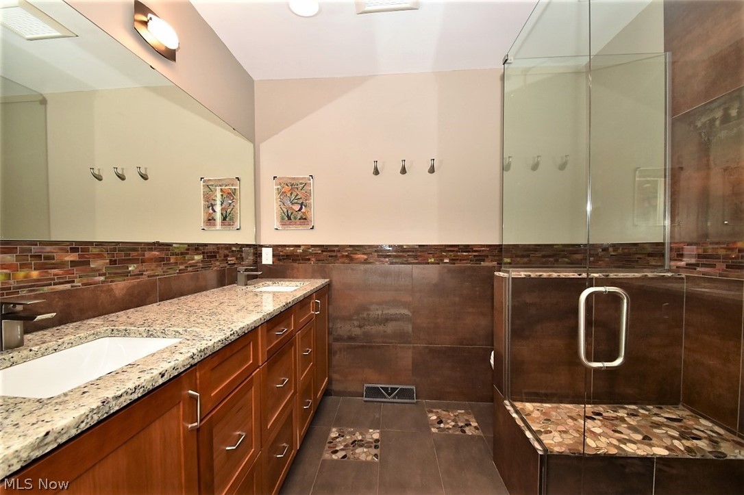 Bolingbrook Acres - Residential