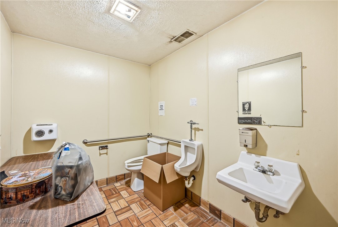 East Liverpool, Ohio 43920, United States, ,Commercial,Active,252058