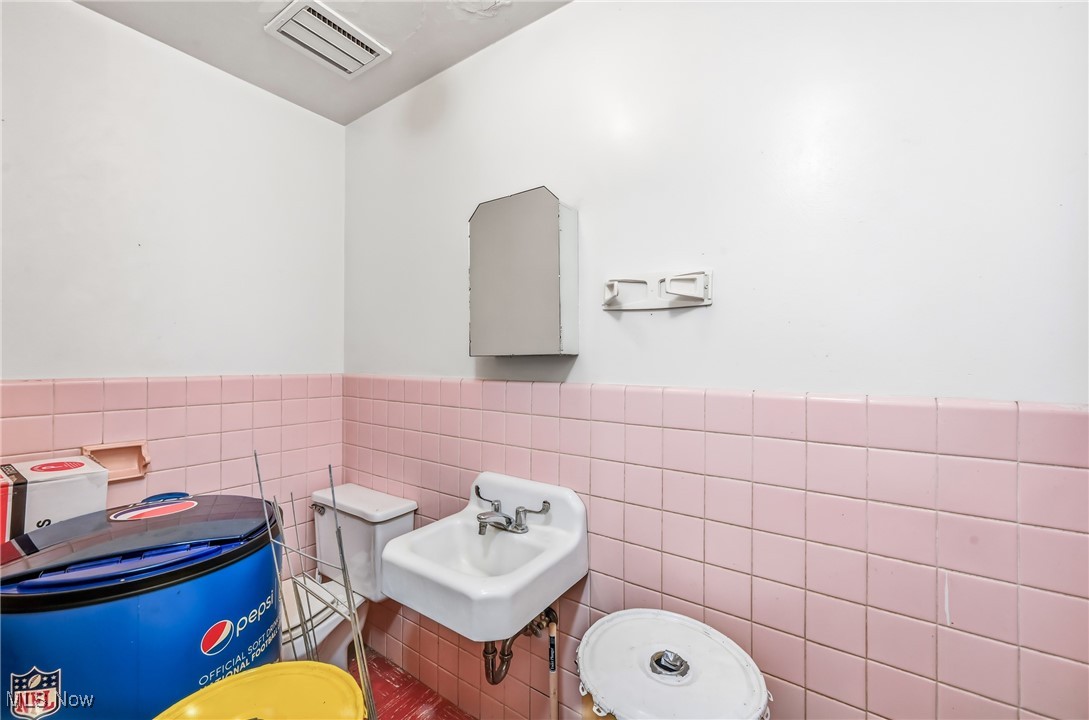 East Liverpool, Ohio 43920, United States, ,Commercial,Active,252058