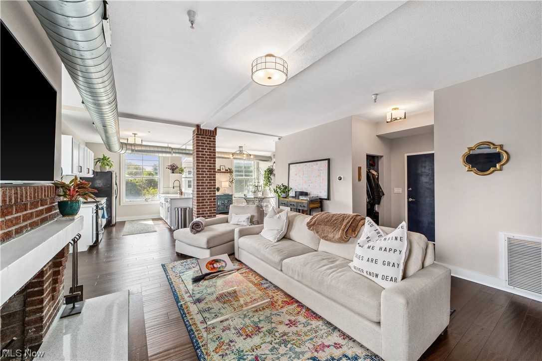 Franklin Lofts Condo - Residential