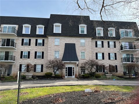 1931 King James Parkway Unit 223, Westlake, OH 44145 - #: 5010936