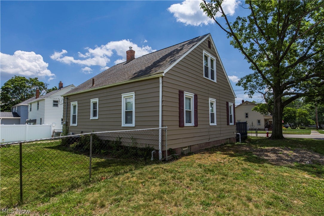 33 Pierce Avenue