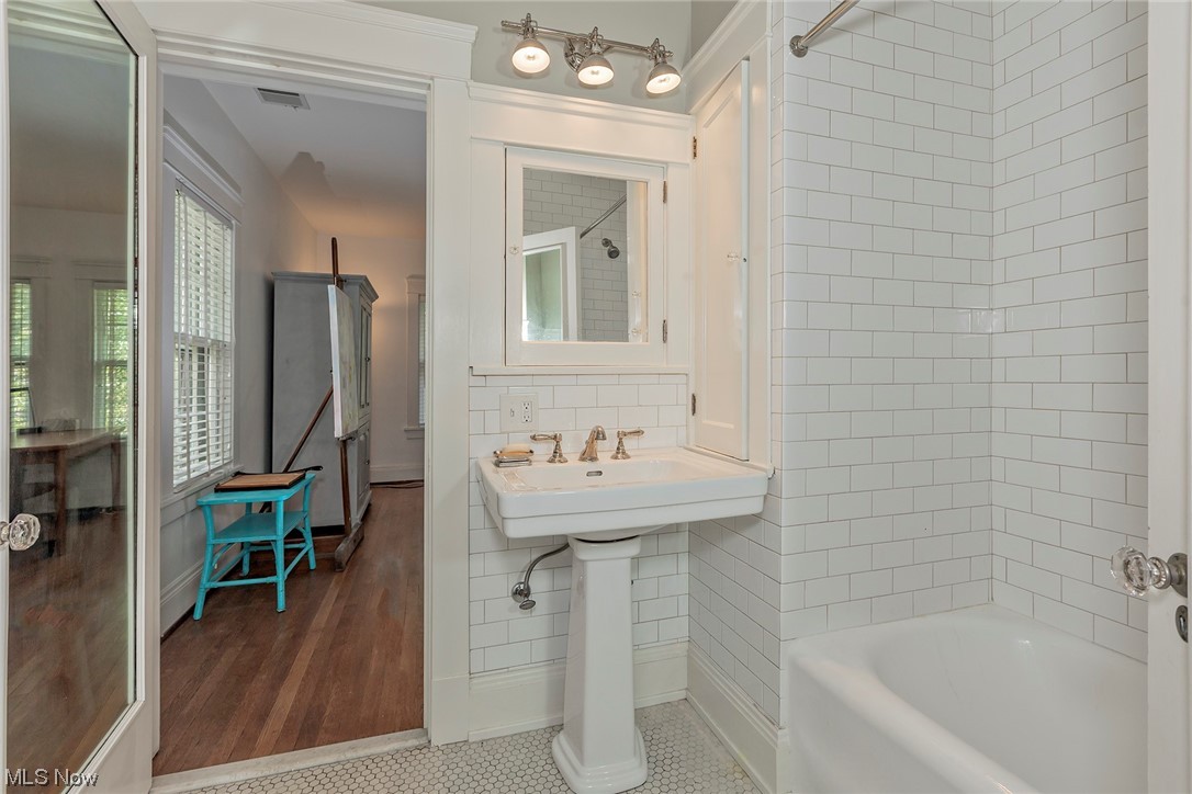 Shaker Heights Land Cos Resub - Residential