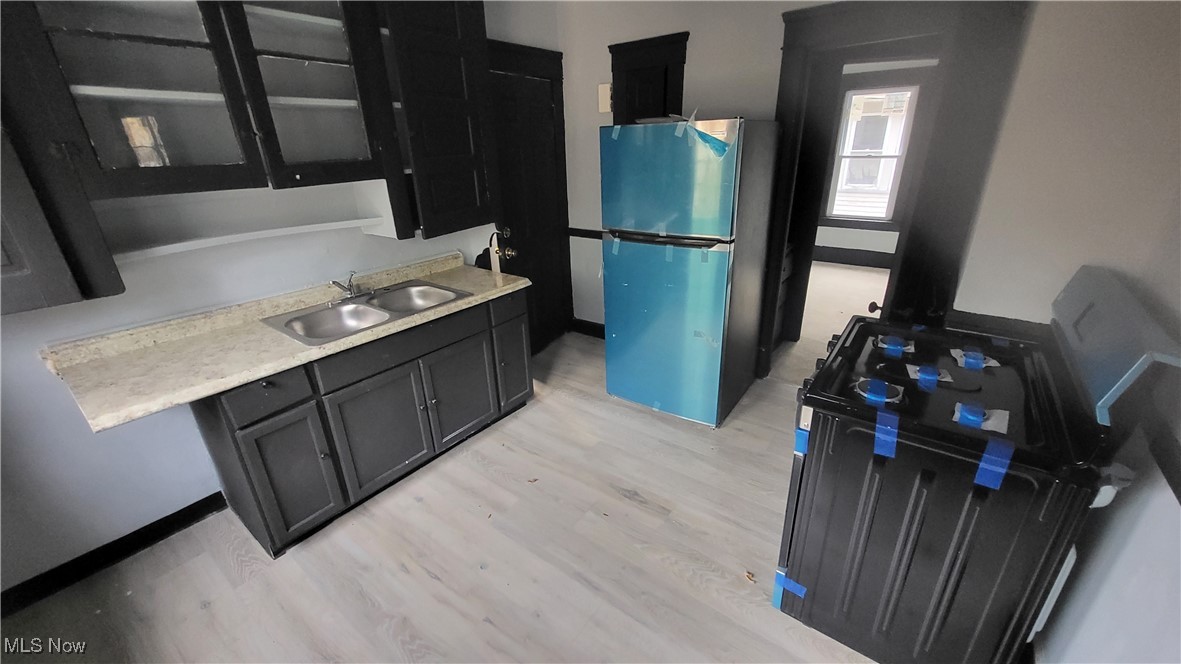 Cleveland, Ohio 44108, United States, 2 Bedrooms Bedrooms, ,1 BathroomBathrooms,Residential,Active,19444