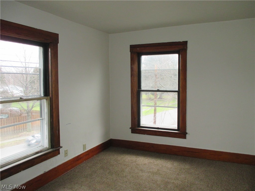 City/Newton Falls Sec 03 - Residential Income