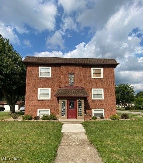 Located in Warren and accepting Section 8 is this 2 Bedroom/1 Bath 2nd floor apartment. There is a living room, a kitchen with a dine in area and a stove and refrigerator provided which the tenant is to maintain. There is coin laundry in building and tenants will need to provide their own window a/c units. Monthly rent is $7585.00 with water, sewer and trash services included with the rent. The tenant pays for the electric and gas services. Full security deposit of $785.00 plus first months rent is due before an approved tenant can move in. No smoking and no pets.