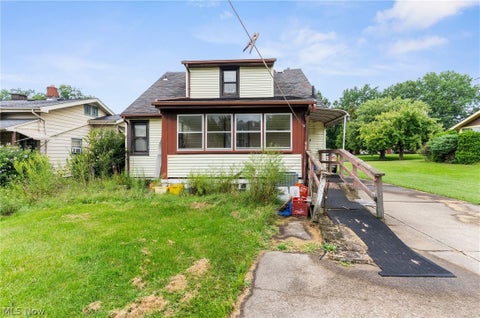 Tiny photo for 351 E Avondale Avenue, Youngstown, OH 44507 (MLS # 5240700)