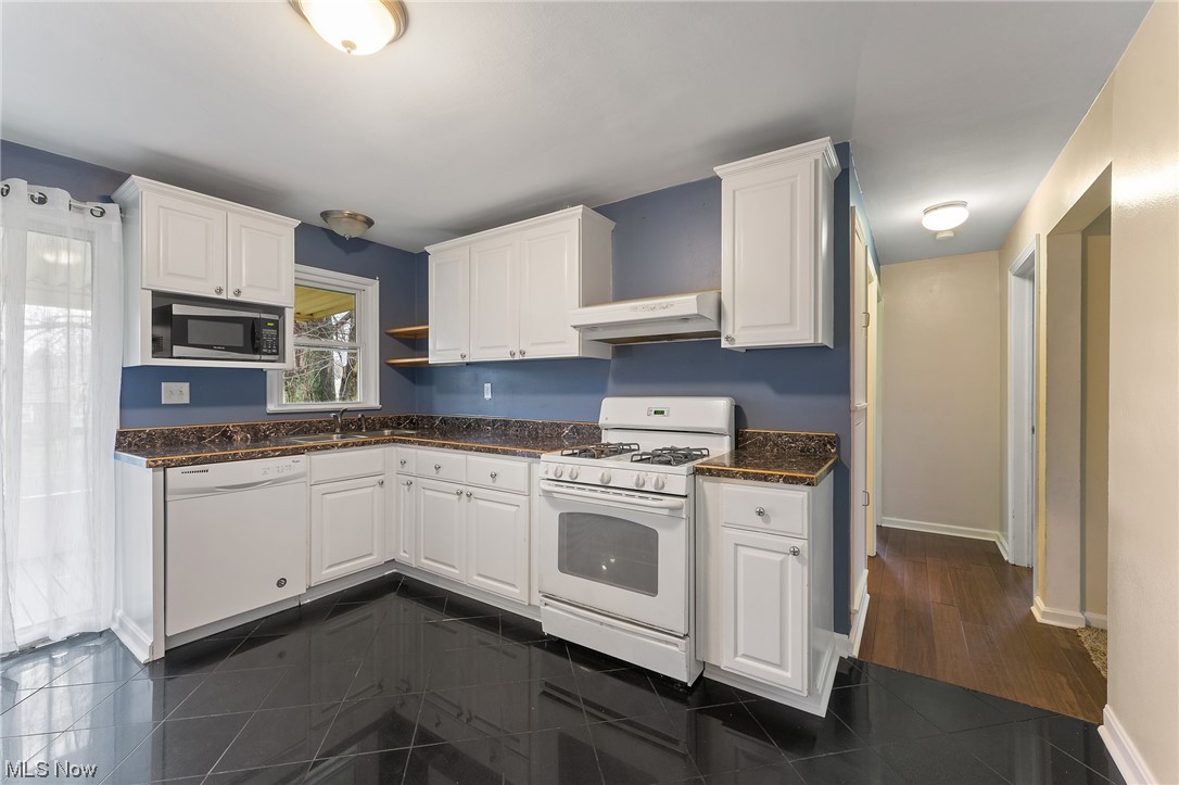 New England Lanes - Residential