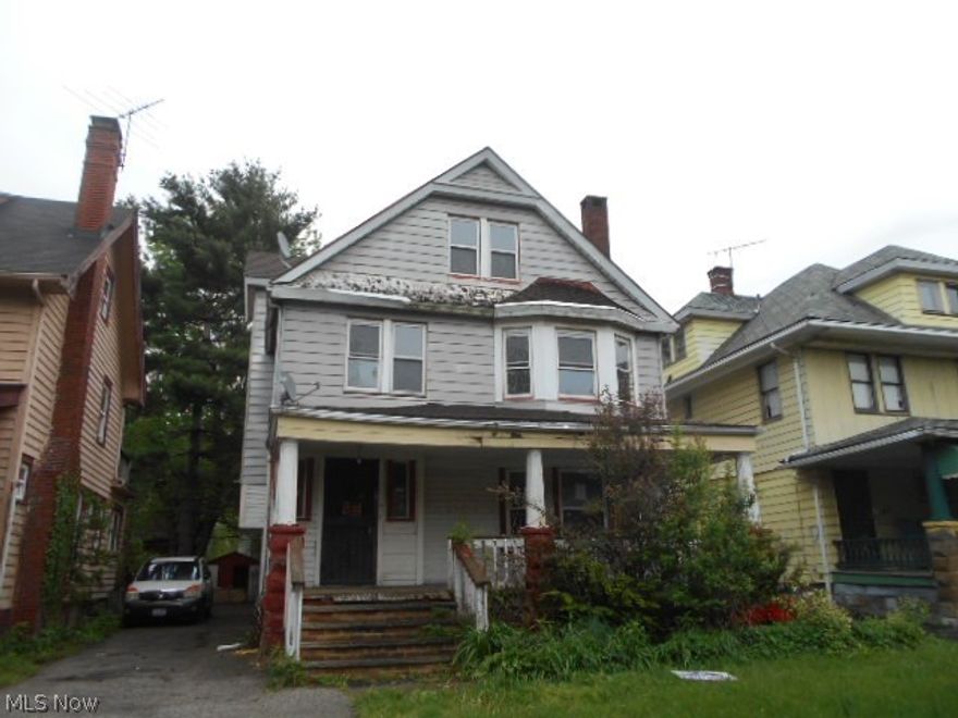 5 bedrooms and a 1 full bath Colonial homes located Only Steps Away from Public Transportation to Downtown, Hospitals and University Circle. It has a back porch, shed, entry foyer, and a fireplace in living room.