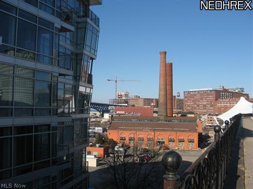 Stonebridge Plaza - Residential