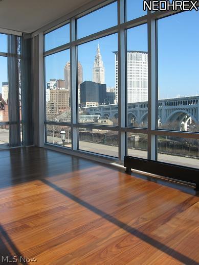 Stonebridge Plaza - Residential