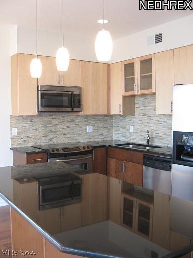 Stonebridge Plaza - Residential