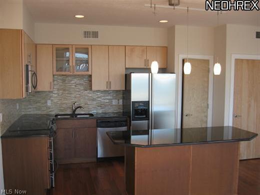 Stonebridge Plaza - Residential