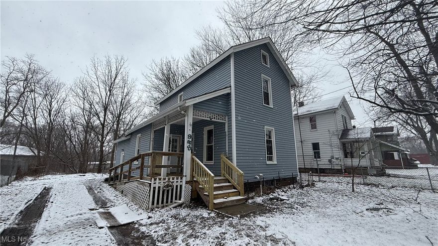 Charming 3 bedroom, 1 bathroom home that is truly move-in ready.

This property features a new water tank, a roof replaced just 6 months ago, brand-new flooring and carpets, and fresh paint throughout the home. Enjoy a newly built small front porch and a wheelchair-accessible entrance for added convenience. The electrical system has been updated, and the spacious kitchen offers plenty of room to cook and gather. Each bedroom includes its own closet. 

This home is in excellent condition.
Don't miss this great opportunity.