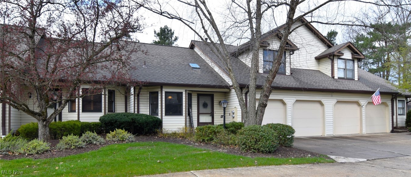 700 Hampton Circle #6, Aurora, Ohio image 3