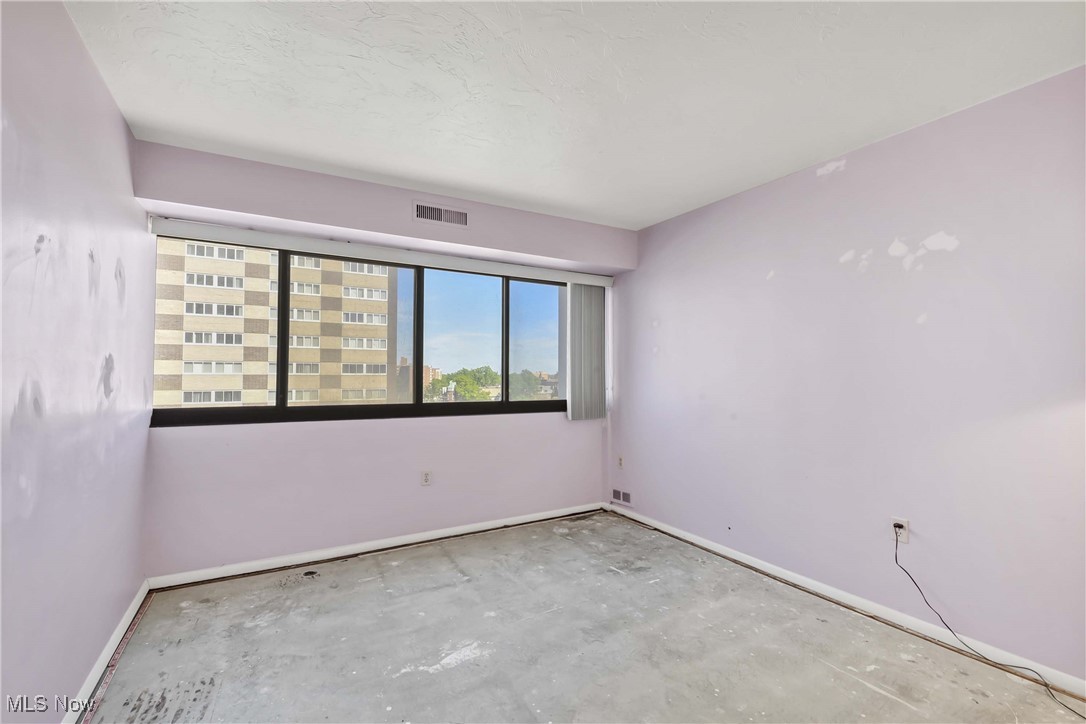 12550 Lake Avenue #805, Lakewood, Ohio image 19