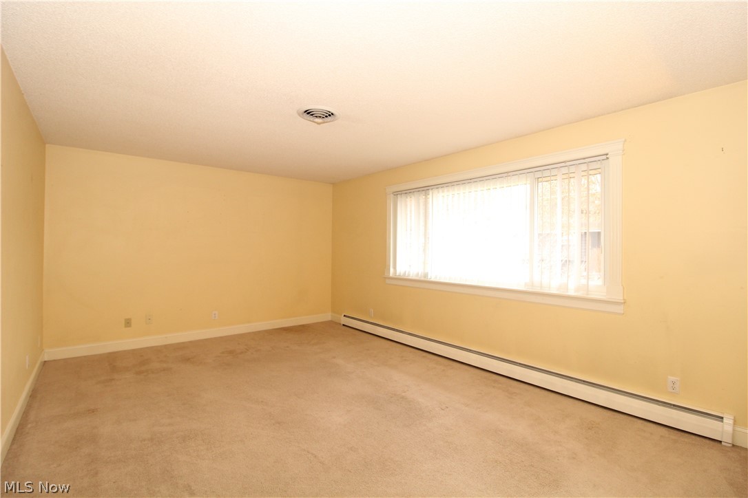 E Vienna Heights - Residential