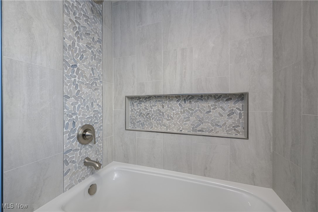 4184 Meadowview Drive, Canton, Ohio image 13