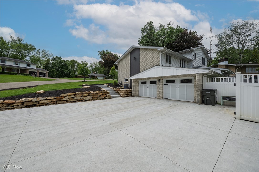 4184 Meadowview Drive, Canton, Ohio image 23