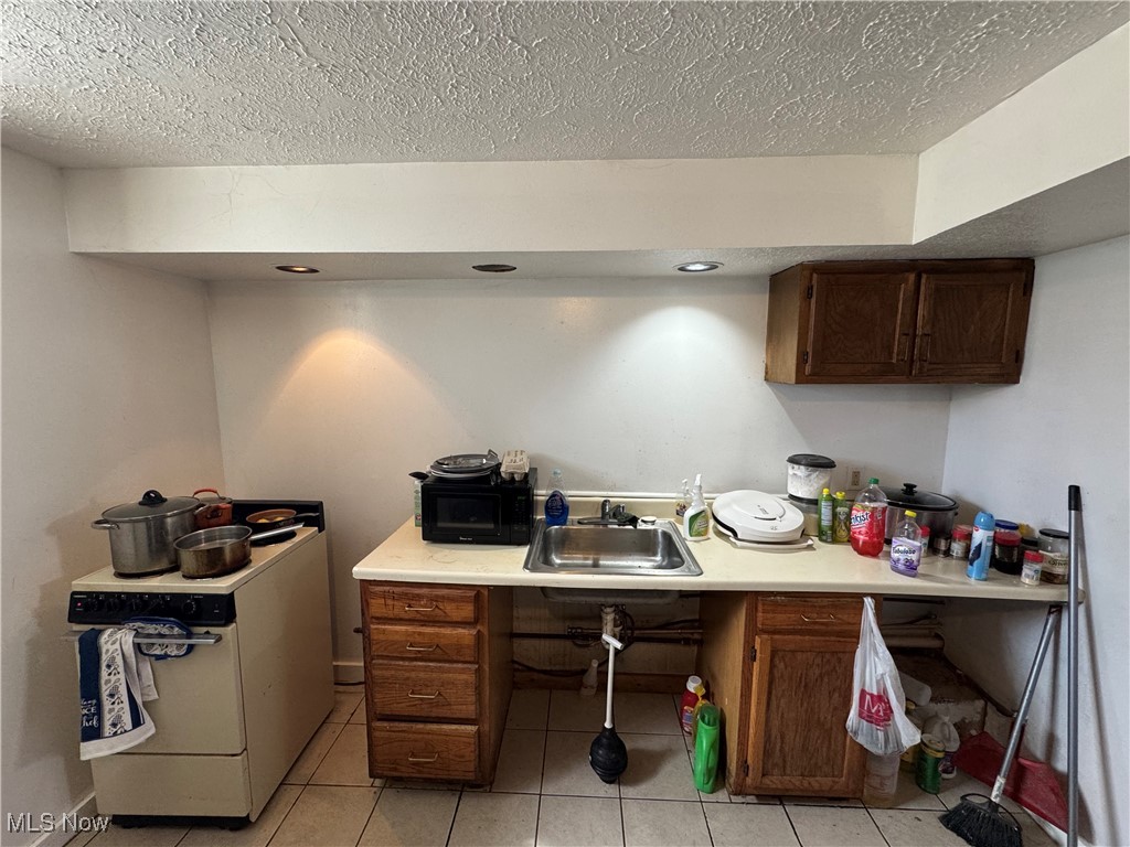 1013 Celina Avenue, Akron, Ohio image 24
