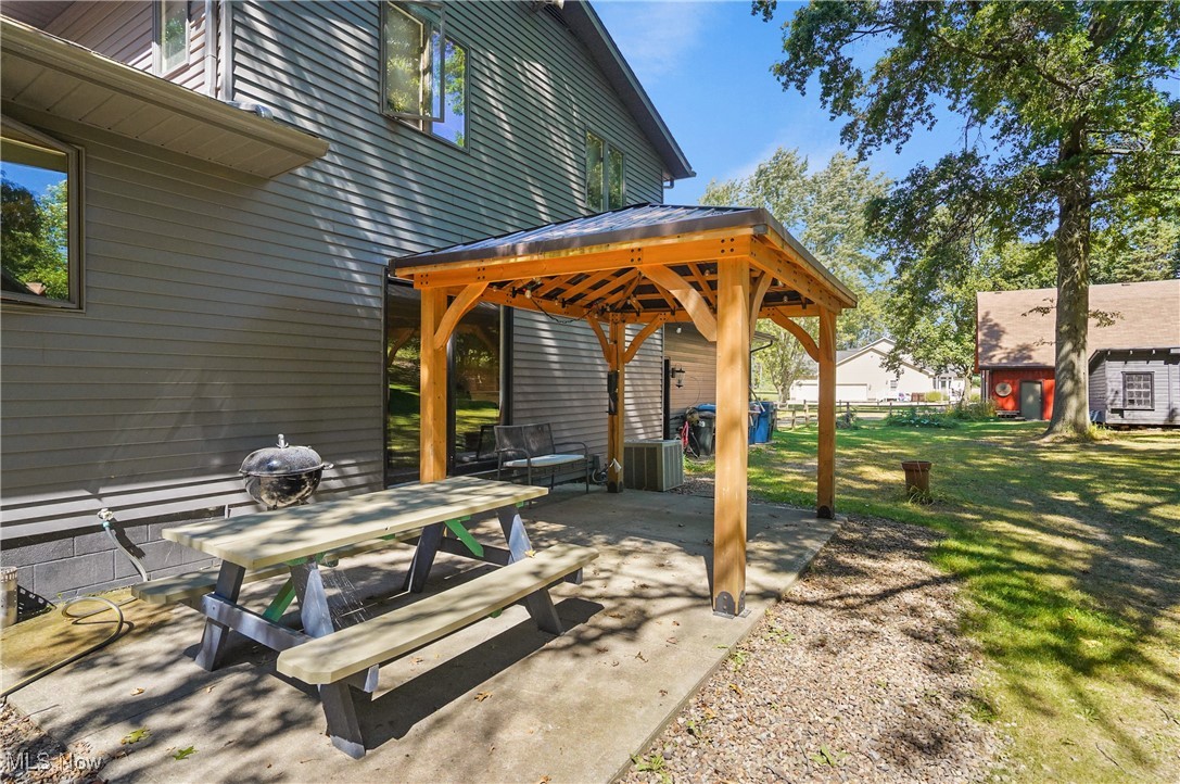 Medina Line Road - Residential