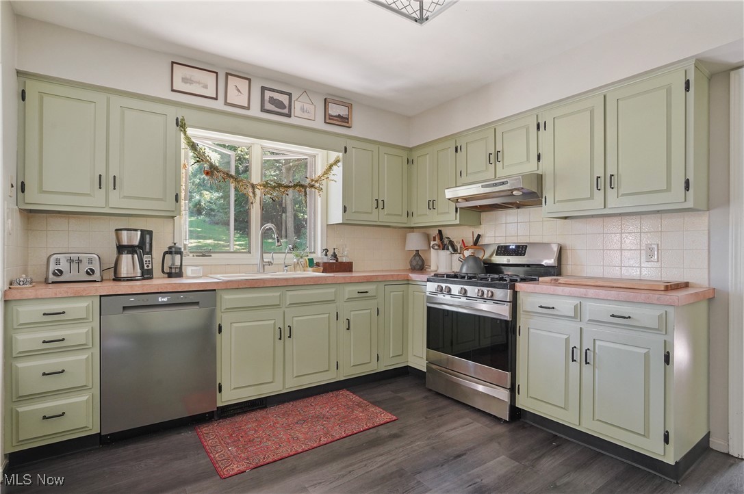 Medina Line Road - Residential