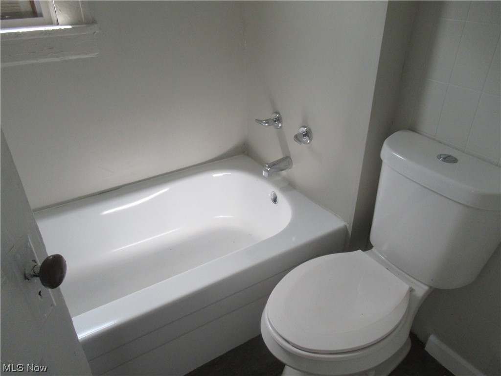 Scott-Hall-Clark Companys Sub - Residential Lease