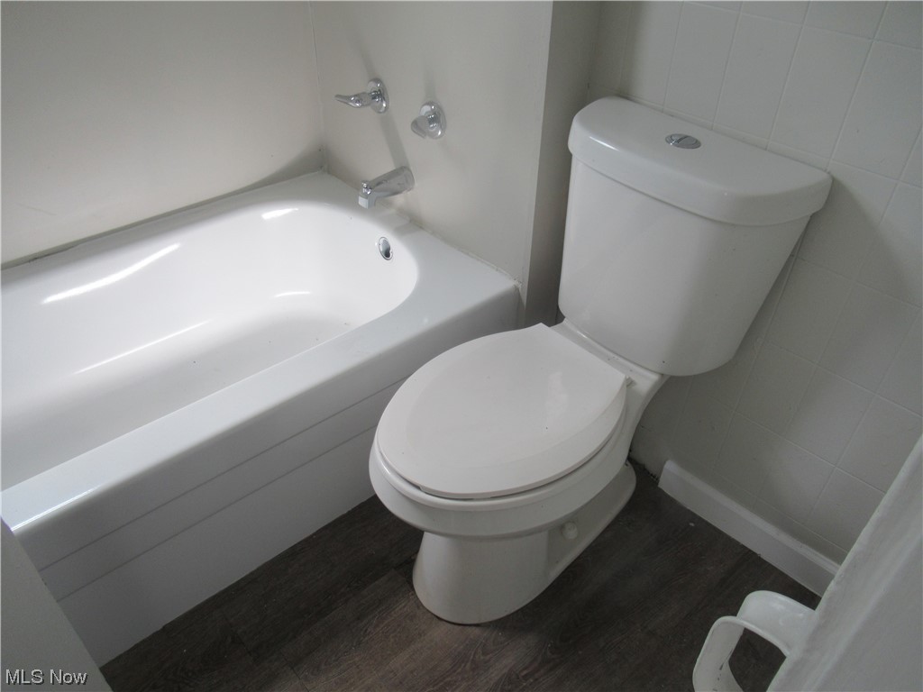 Scott-Hall-Clark Companys Sub - Residential Lease