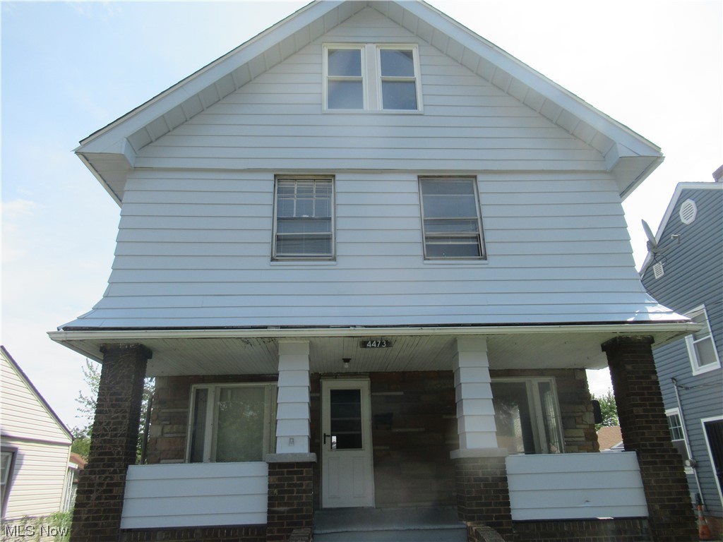 Kamms Korner 2 Bedroom 1 Bath lower apartment of a duplex just updated and ready for move in. Shared 2 Car Garage is Available and fenced in backyard...