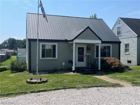 Homes For Sale - 117 Sharon Street<br/> Marietta, OH 45750