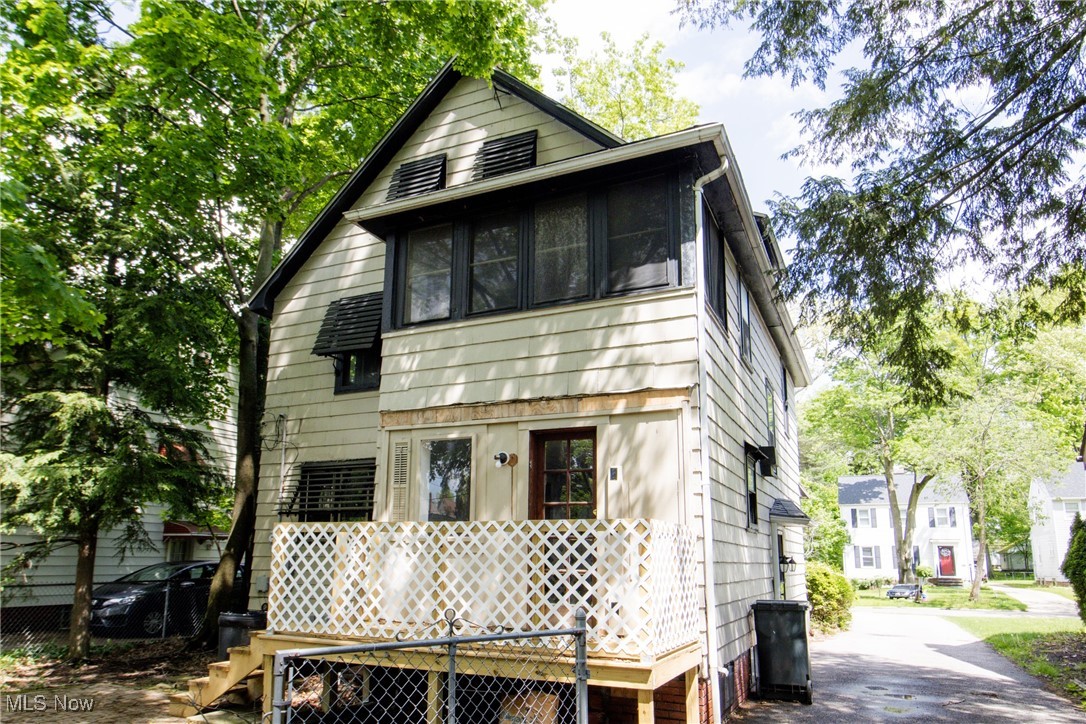 858 Roanoke Road, Cleveland Heights, Ohio image 4