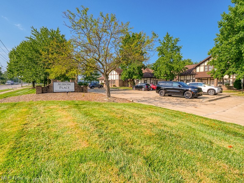 10850 Pearl Road E-4