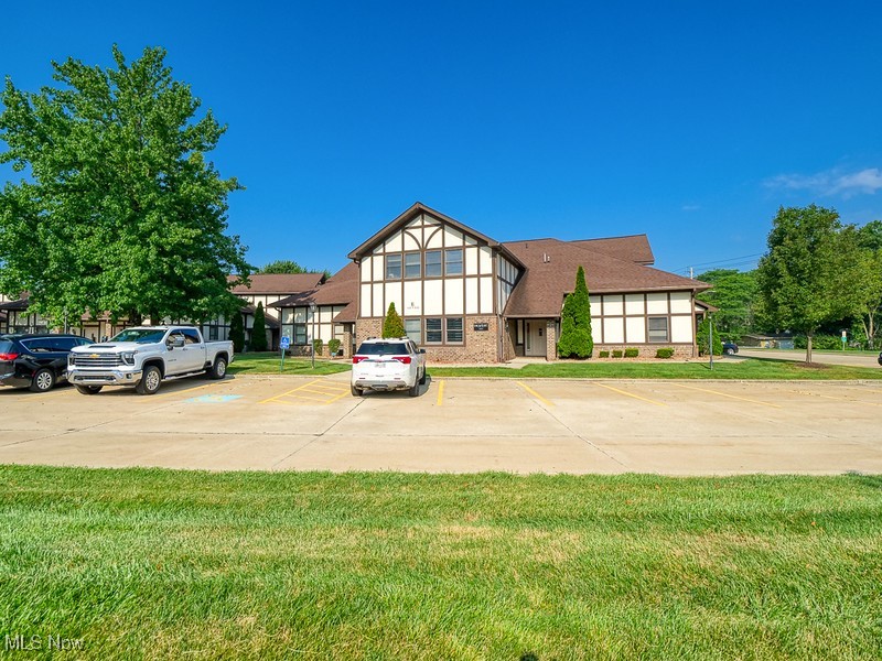 10850 Pearl Road E-4