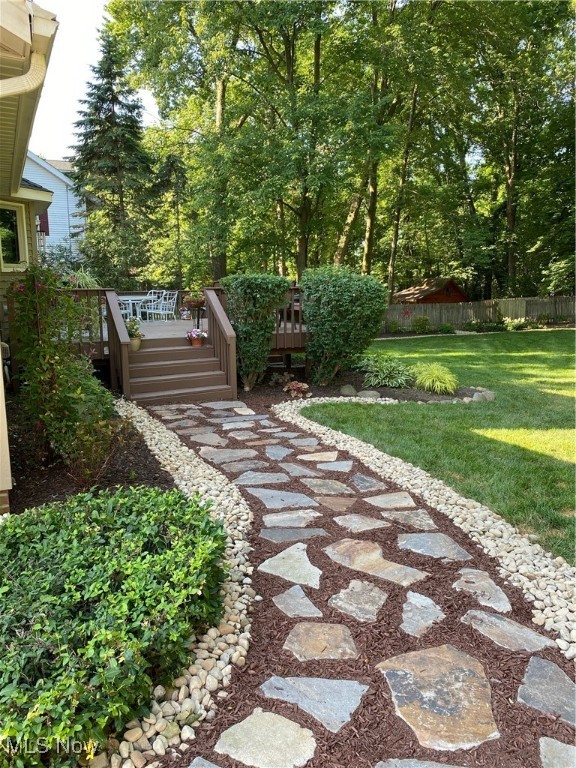 2916 Laurel Woods Boulevard, Stow, Ohio image 38