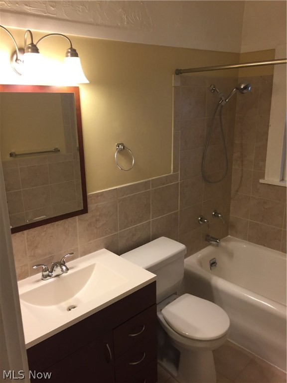 Theodore Kundtz - Residential Lease