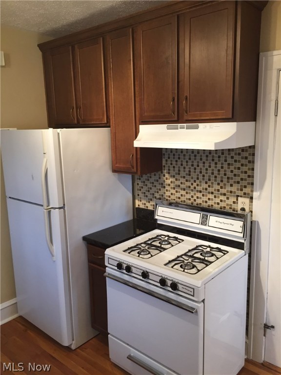 Theodore Kundtz - Residential Lease