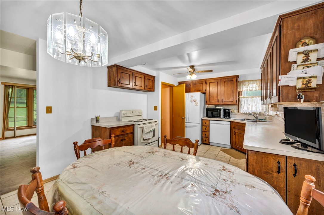 13443 Lakewood Drive, Chesterland, Ohio image 27