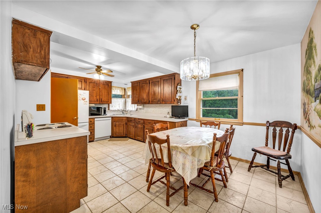 13443 Lakewood Drive, Chesterland, Ohio image 26