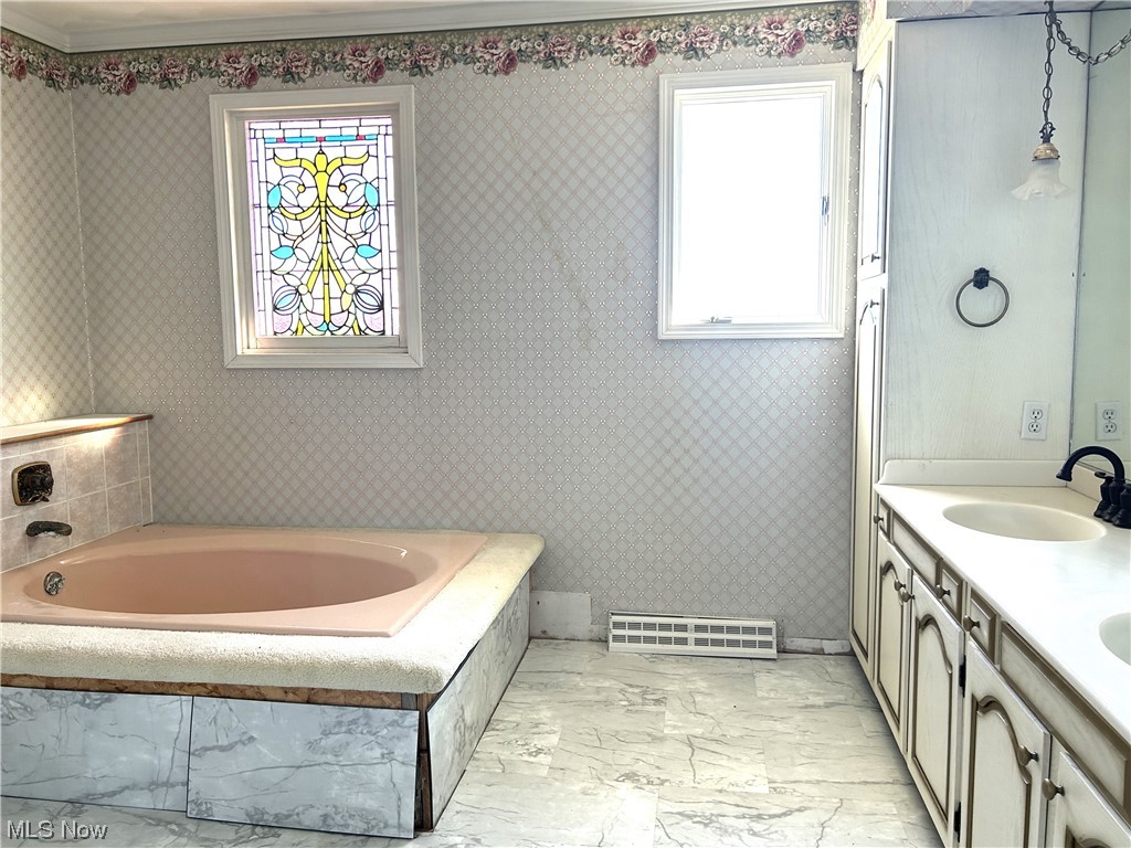 HILLANDALE ESTATE - Residential