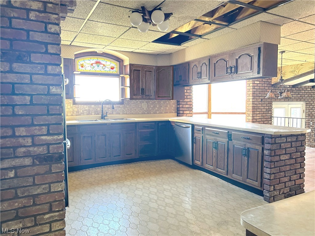 HILLANDALE ESTATE - Residential