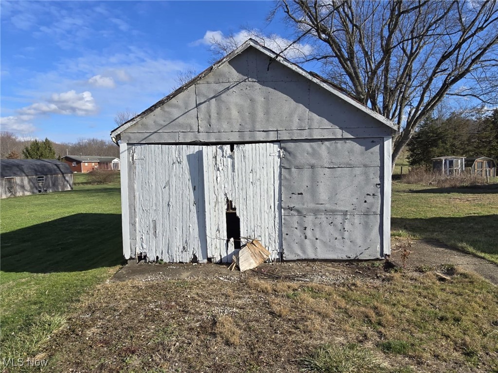 4100 Big Muskie Drive, Chandlersville, Ohio image 3