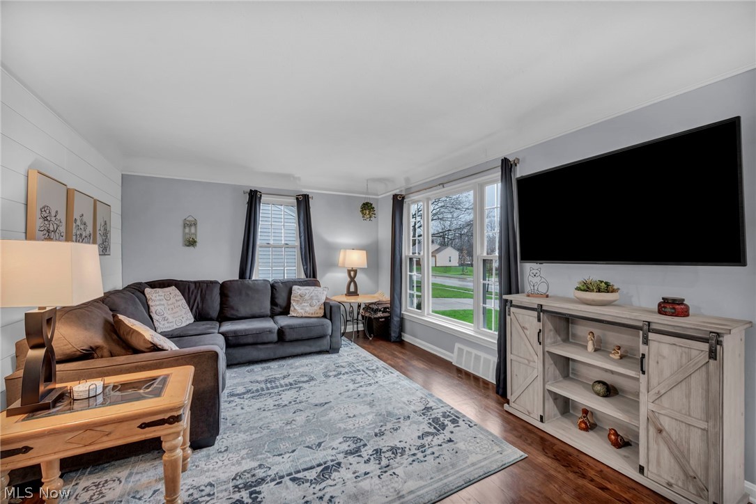 Associated Inv Cos Orchard Heights - Residential