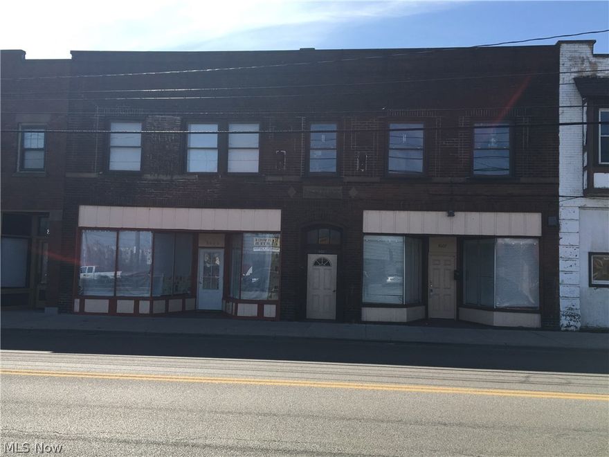 Fully rented, $3000 a month income!! All brick building 4 apartments & 2 store fronts. The 4 apartments are ALL rented $425, $450, $450 and $475 per month. There are also two store fronts that rent for $600 and $650.