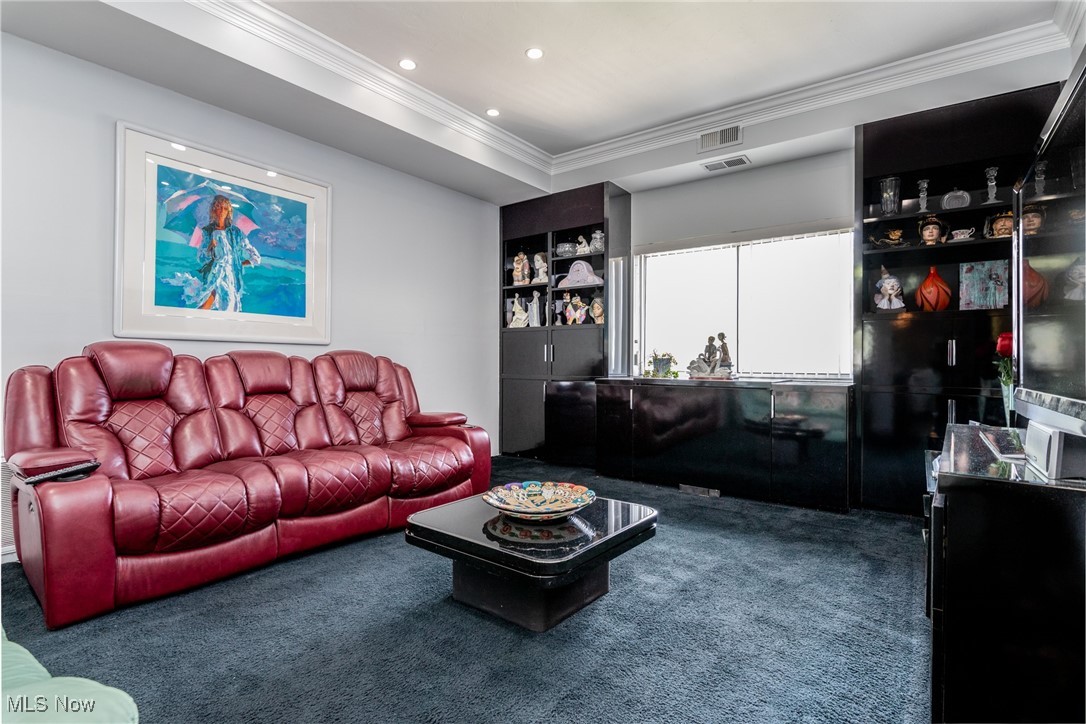 Acacia On The Green Condo - Residential